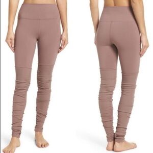 Alo High Wasted Goddess Leggins In Dusty Rose